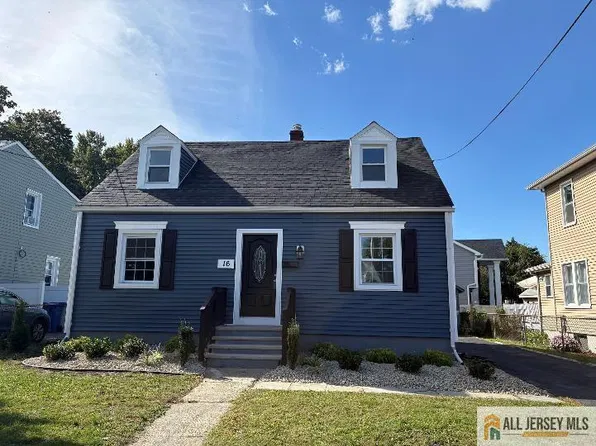 16 Oakwood Pl, North Brunswick, NJ 08902