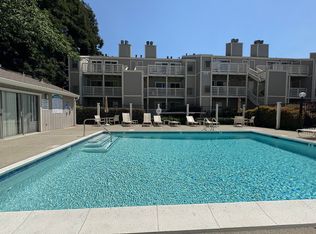 2715 Oak Rd APT I, Walnut Creek, CA 94597