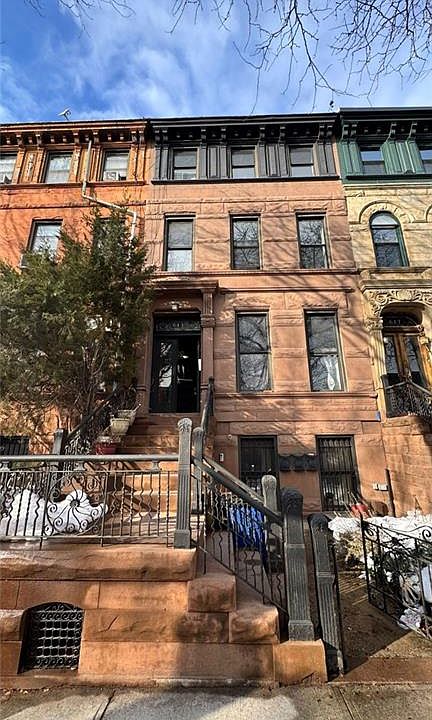 1st image of 613 Jefferson Ave