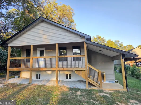 49 Argo St, Toccoa, GA 30577