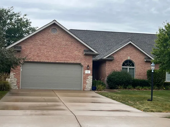 321 Garnet Dr, Morton, IL 61550