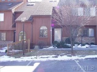 505 Scenic Ln, Poughkeepsie, NY 12603