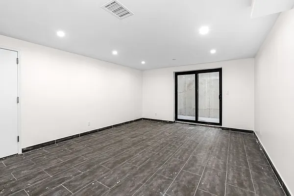 Rented by Douglas Elliman | media 7