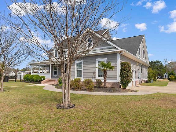 2nd image of 217 Chapel Ridge Circle