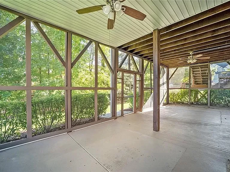 4022 Adair Ln — Photo 6