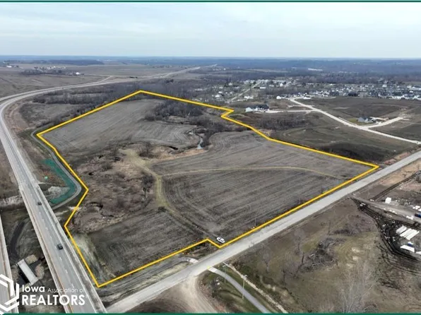 Ellis Rd, Palo, IA 52324