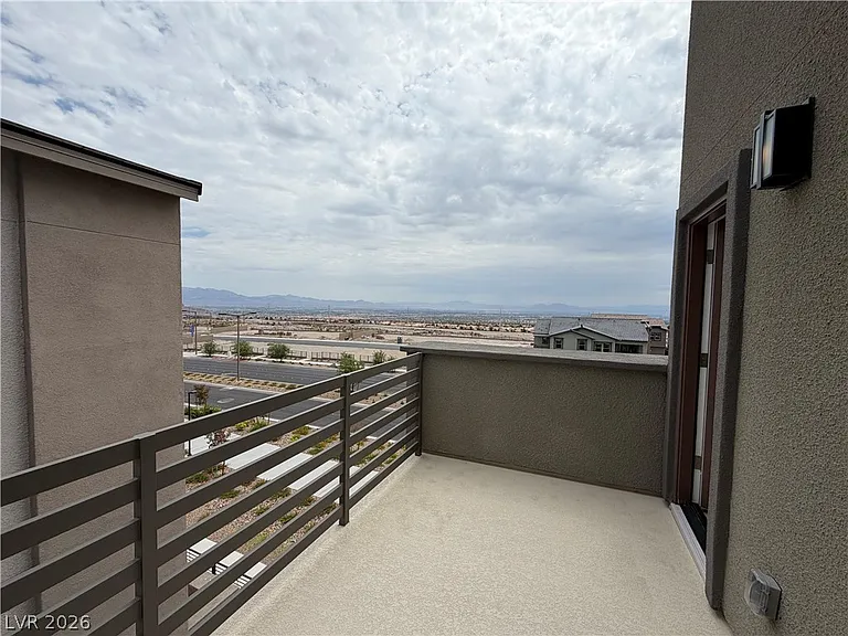 1741 N Desert Foothills Dr — Photo 32