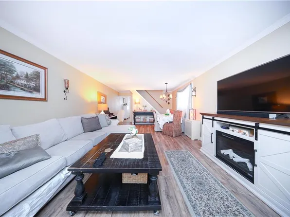 1936 East 37th Street image 5 of 25