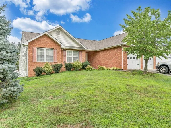 4633 Nevis Dr, Salem, VA 24153