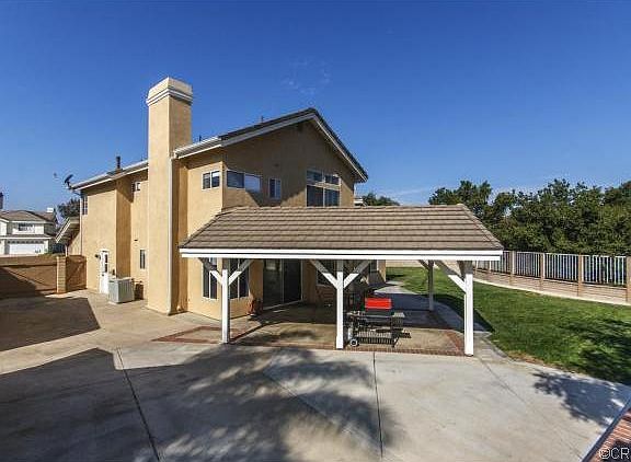 4th image of 765 Looking Glass Cir