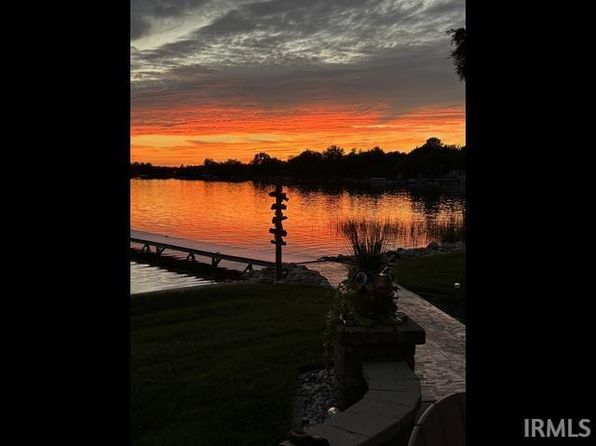 101 565 & 535 Lane Lake Pleasant, Fremont, IN 46737