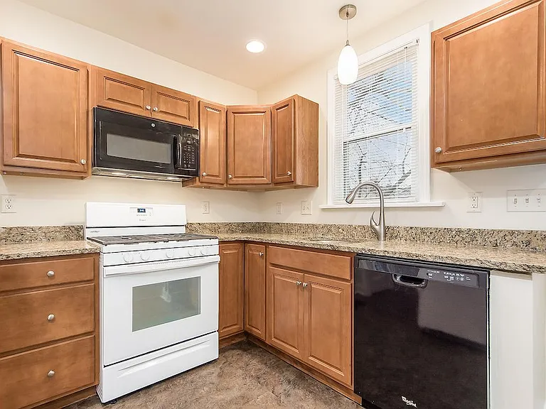 50 W Weber Rd — Photo 16