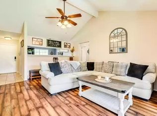 3018 Helmsley Dr, Pearland, TX 77584