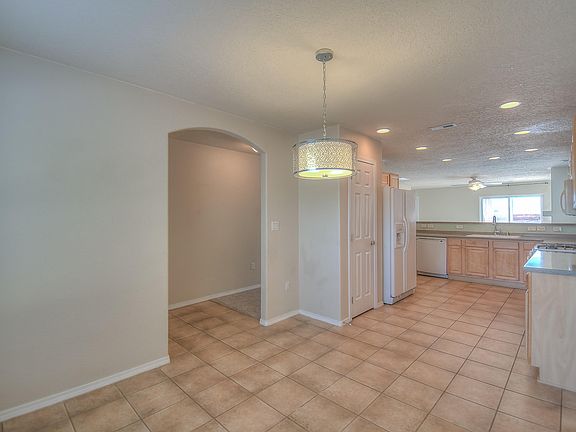 4th image of 9709 Mogollon Dr NW