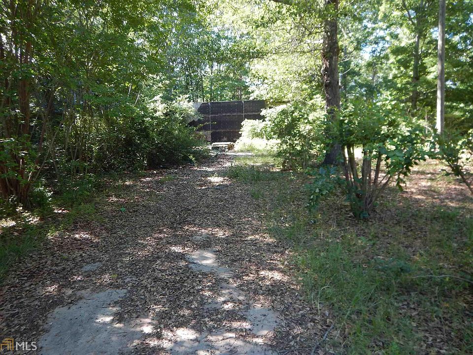 1st image of 804 Idle Acres Ln