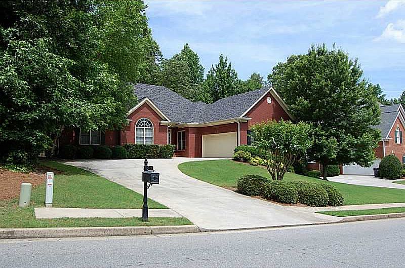 1st image of 1251 Chadwick Lake Dr