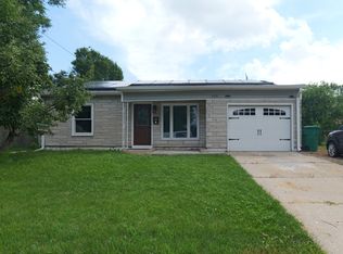 229 Nippert Ave, Romeoville, IL 60446