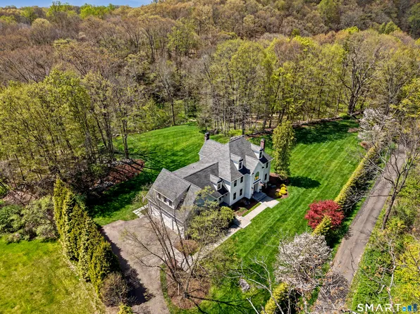 10 Chapman Place, Redding, CT 06896