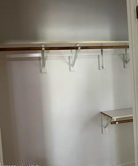111 Michael Ln — Photo 17