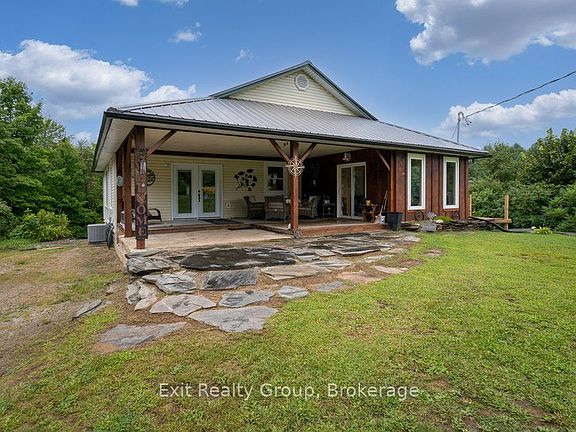2nd image of 64 A Oliver Rd