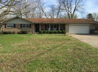 224 Ridge Ln, Paducah, KY 42003