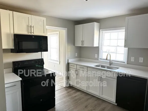 920 Holt St, Lexington, NC 27292