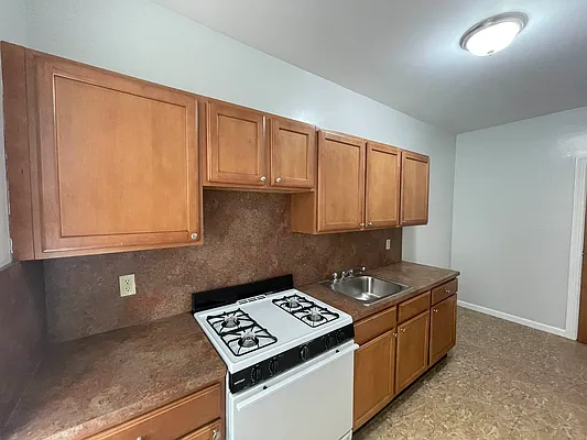 Rented by Pear NYC LLC | media 6