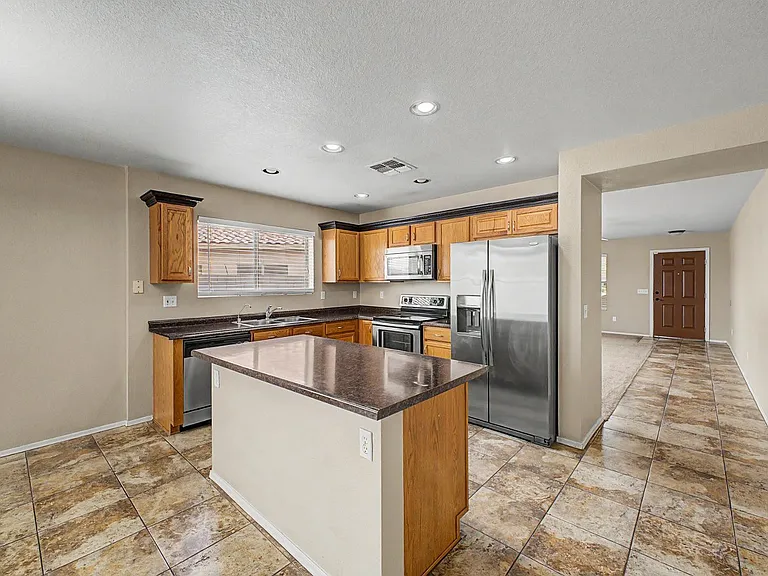 33856 N Cherry Creek Rd — Photo 8