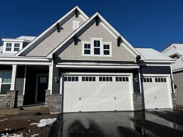 10001 Jack Pine Ln, Rogers, MN 55374