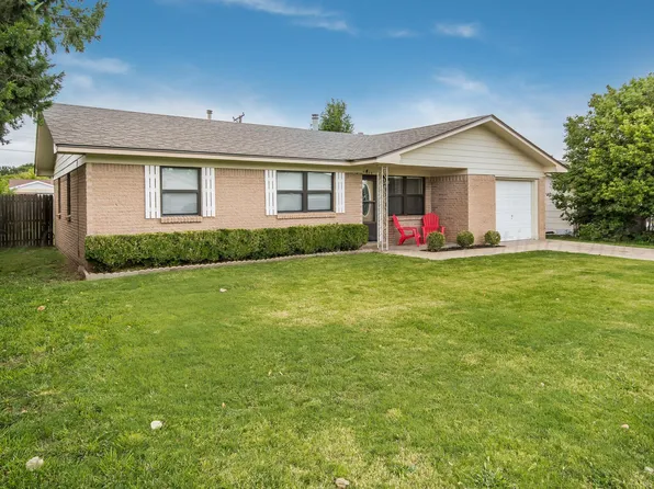 809 N Wells St, Pampa, TX 79065