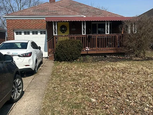 2320 Grovewood Ave, Parma, OH 44134