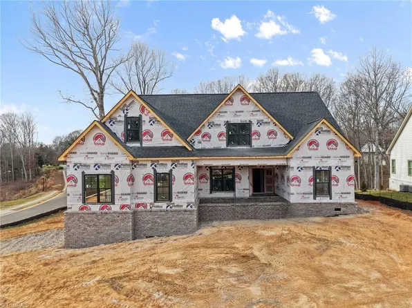 8945 Maltese Ct, Lewisville, NC 27023