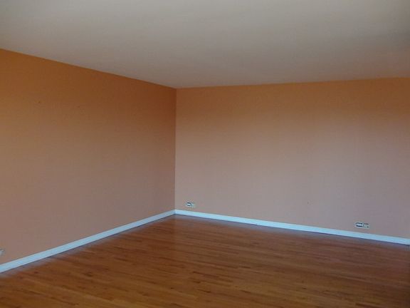 5th image of 7141 N Kedzie Ave APT 1404