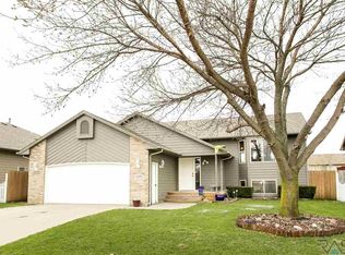 4415 E 37th St, Sioux Falls, SD 57103