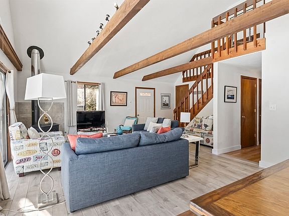 5th image of 90 Schoolhouse Rd #14