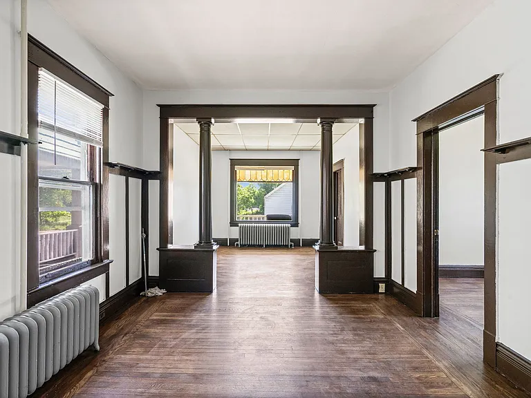 320 Saratoga St #1 — Photo 2