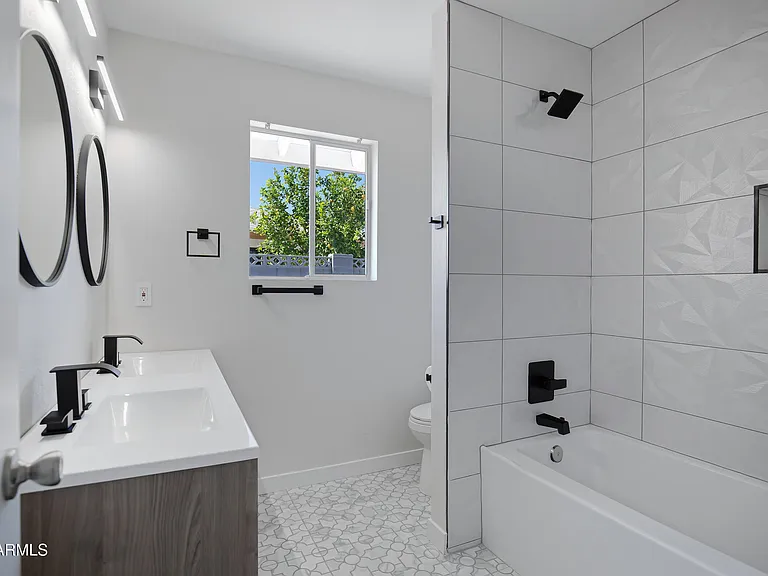 8426 E Monterey Way — Photo 30