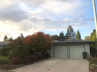 18085 NW Fieldstone Dr, Beaverton, OR 97006