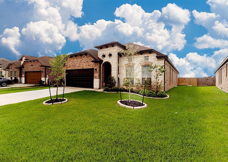 1st image of 18515 Gardens End Ln