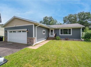 1006 Julie Ln, Menomonie, WI 54751