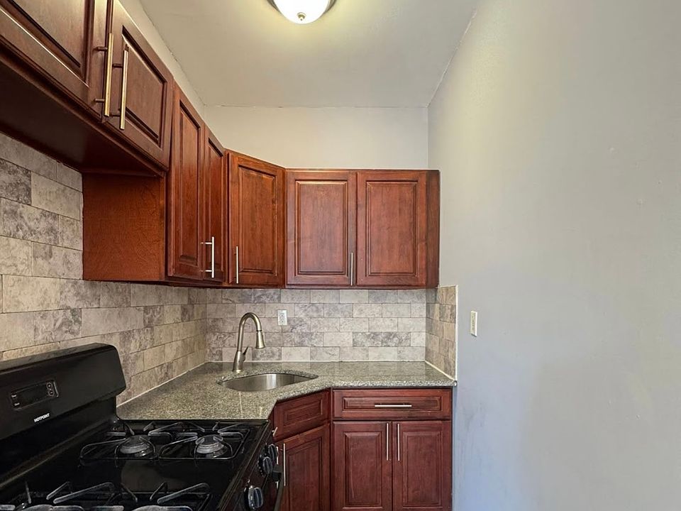 1st image of 88 Columbia Ave #3A
