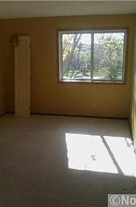 5th image of 122 Demont Ave E APT 264