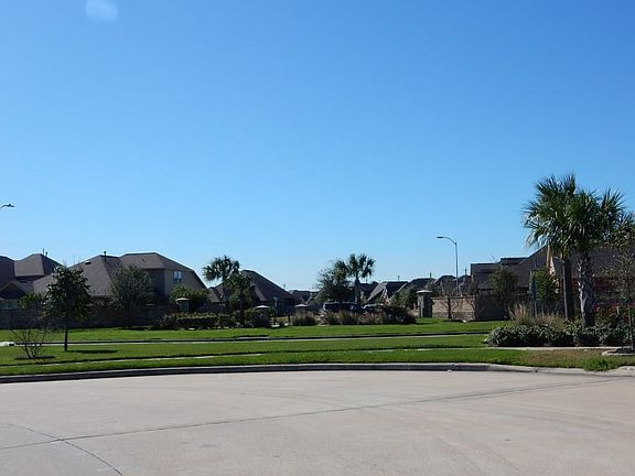 5th image of 4805 La Piedra Ln