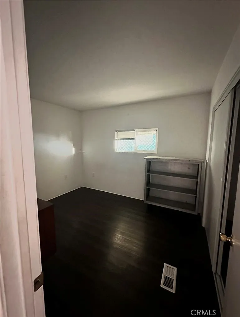 2 bed, 800 sqft, $1,500 — Photo 3