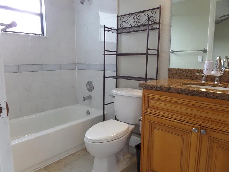 1440 Windorah Way #D — Photo 12