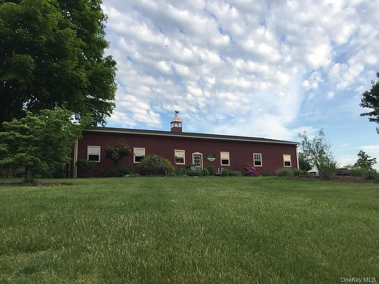 718 River Rd — Photo 37