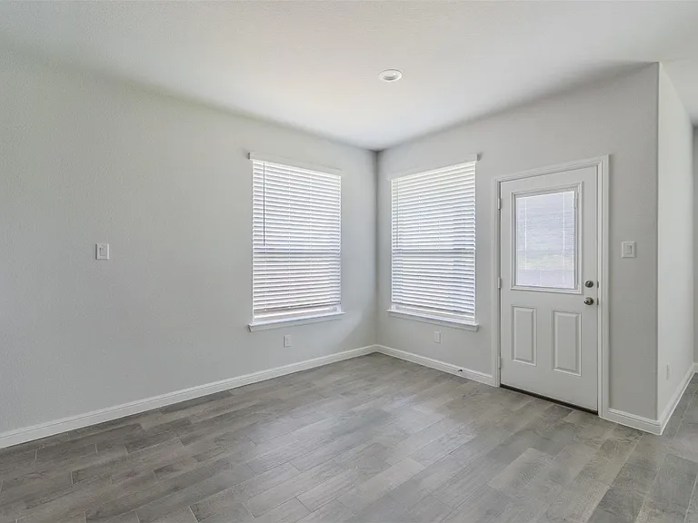 1343 Fox Hollow Rd — Photo 16