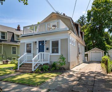 19 Shoreham Road, New Haven, CT, 06512