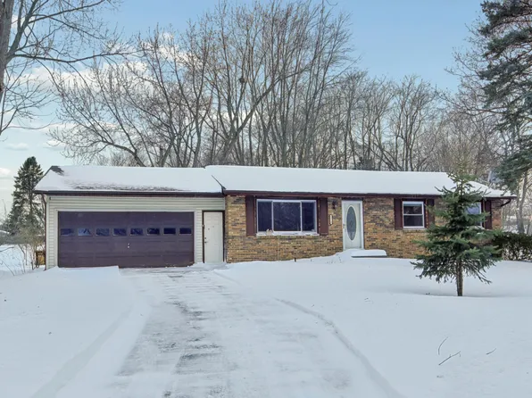 5810 Ridge Rd, Stevensville, MI 49127