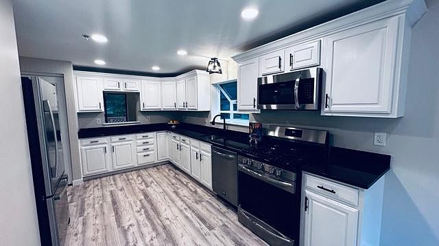 1st image of 43 Bayberry Dr